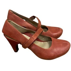 TSUBO Acrea Mary Jane Leather Shoe Red Leather 4" Heels Slingback US 8